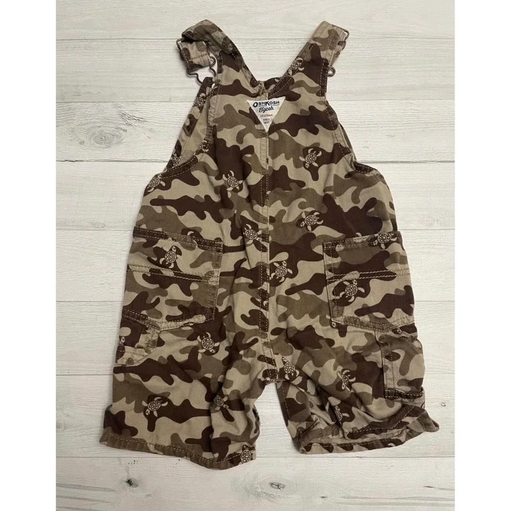 Kids Osh Kosh B'Gosh brown‎ camo overalls with turtles 24 months